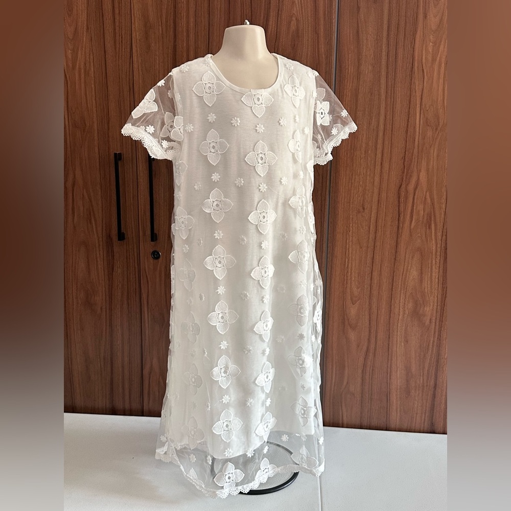 NWOT White Floral Embroidered Dress size 9Y